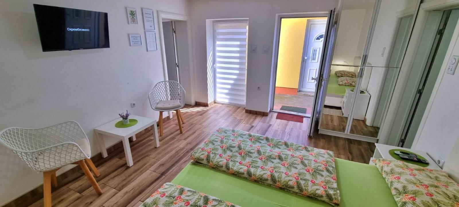 "My Life" Luxury River Apartments Ni Exteriör bild