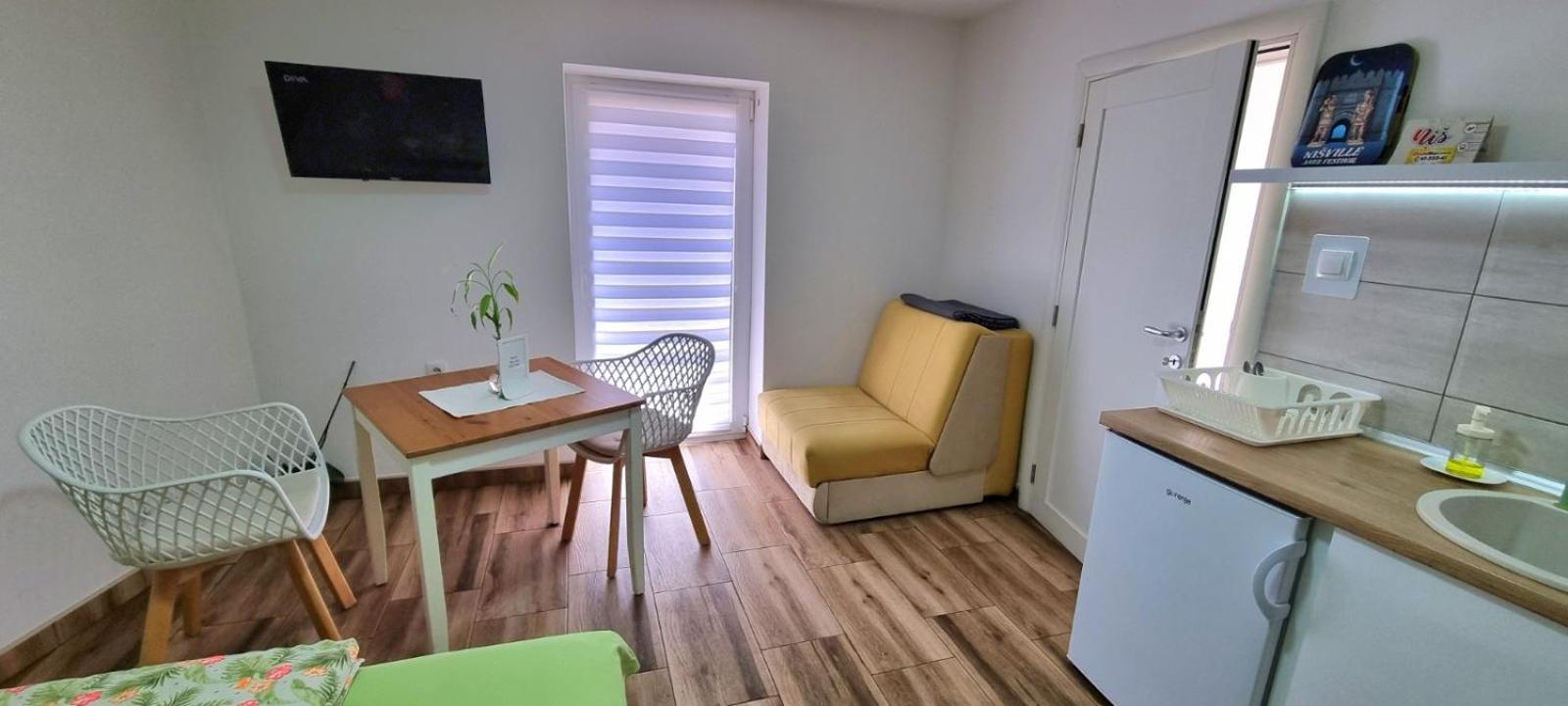 "My Life" Luxury River Apartments Ni Exteriör bild