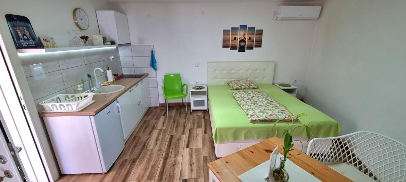 "My Life" Luxury River Apartments Ni Exteriör bild