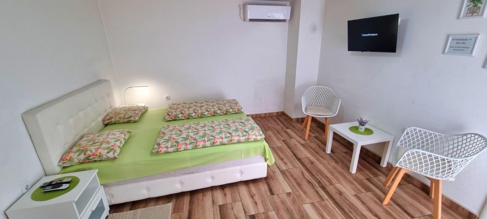"My Life" Luxury River Apartments Ni Exteriör bild